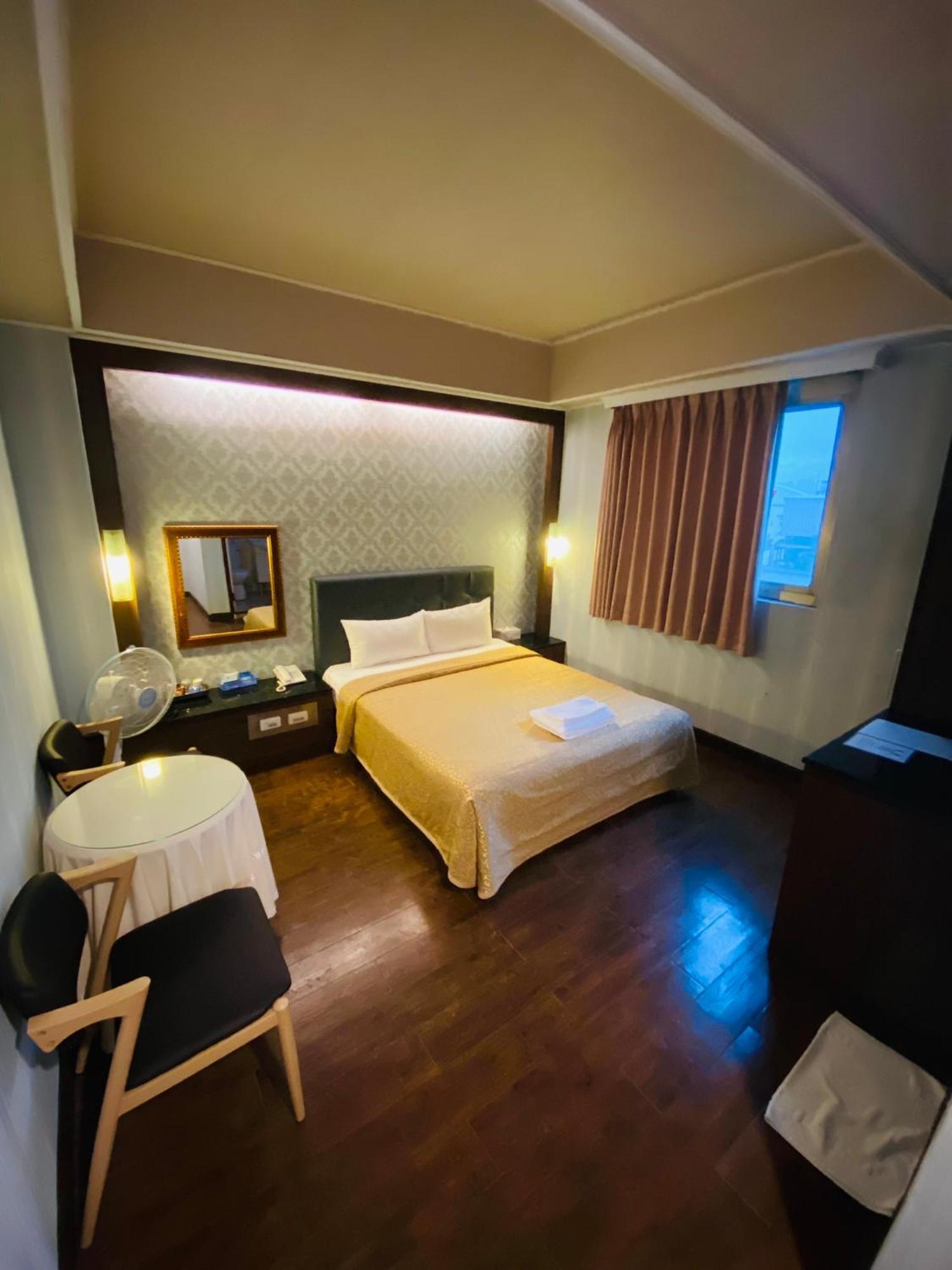 Hotel Lee-Chan Taipei Dış mekan fotoğraf